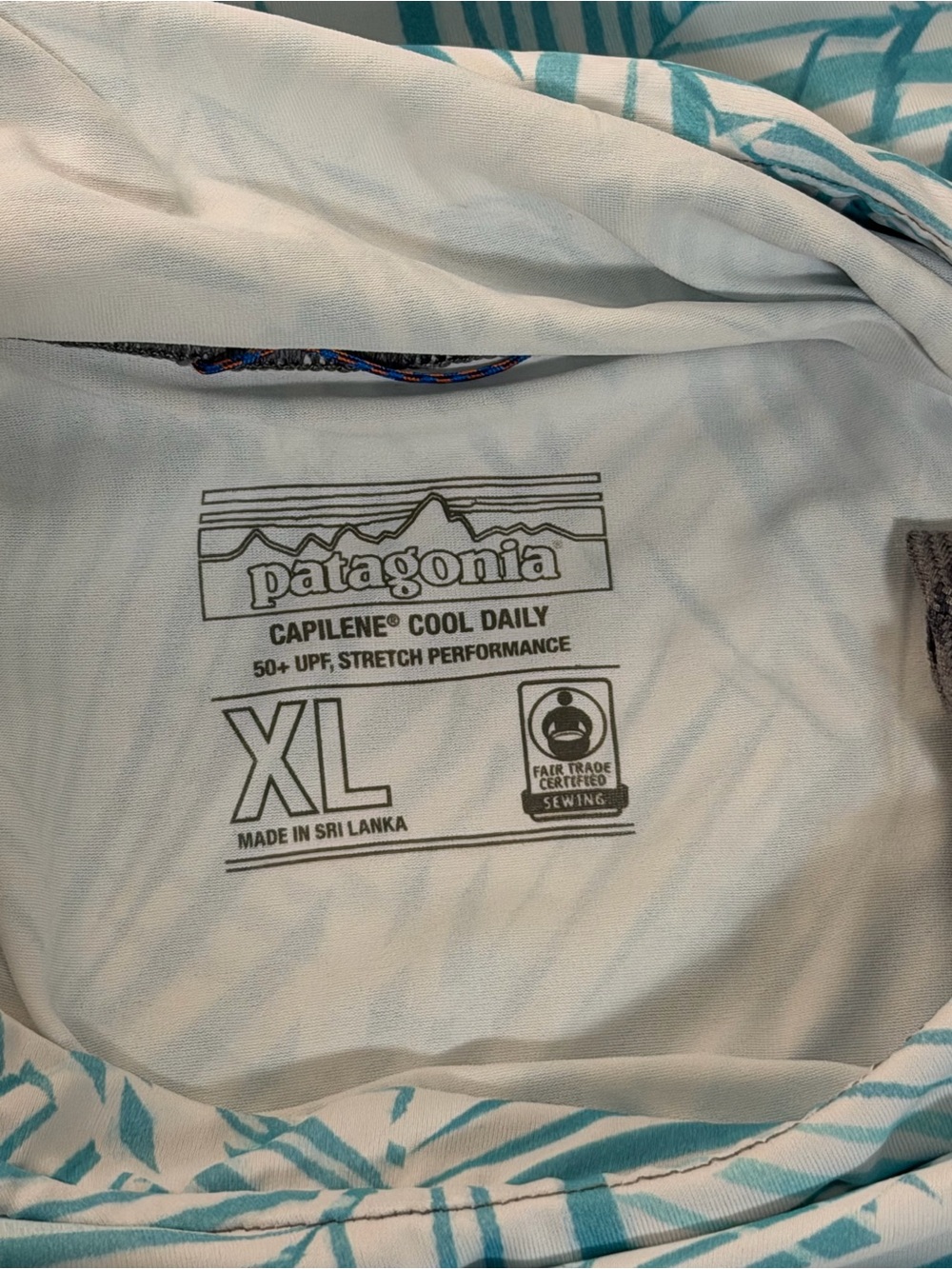 Patagonia Size XL Dam Blue Rain Fern Wash Tropic Comfort Hoody Outdoor Gorpcore - Picture 3 of 7